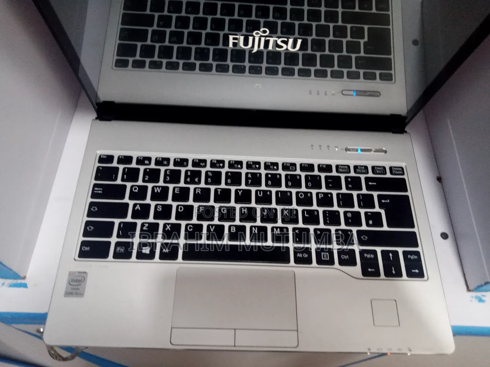 Laptop Fujitsu Lifebook E558 4GB Intel Core I5 HDD 500GB