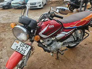 TVS HLX 125 2022 Red
