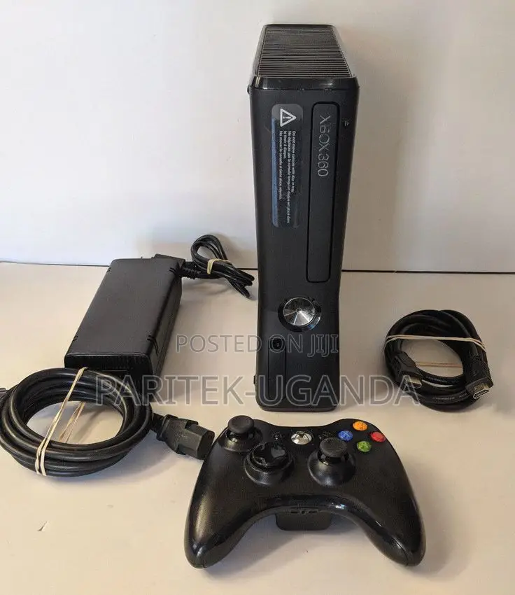 Xbox 360 With One Gamepad