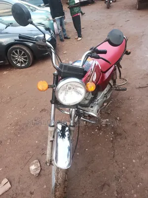 Bajaj Boxer 100 2017 Red