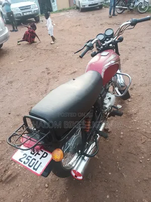Bajaj Boxer 100 2023 Red