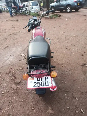 Bajaj Boxer 100 2023 Red