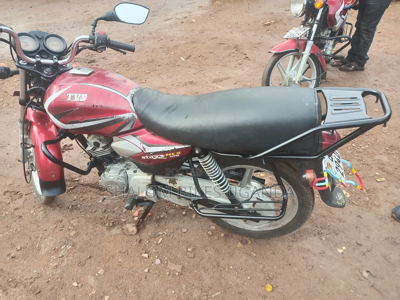 TVS HLX 125 2022 Red