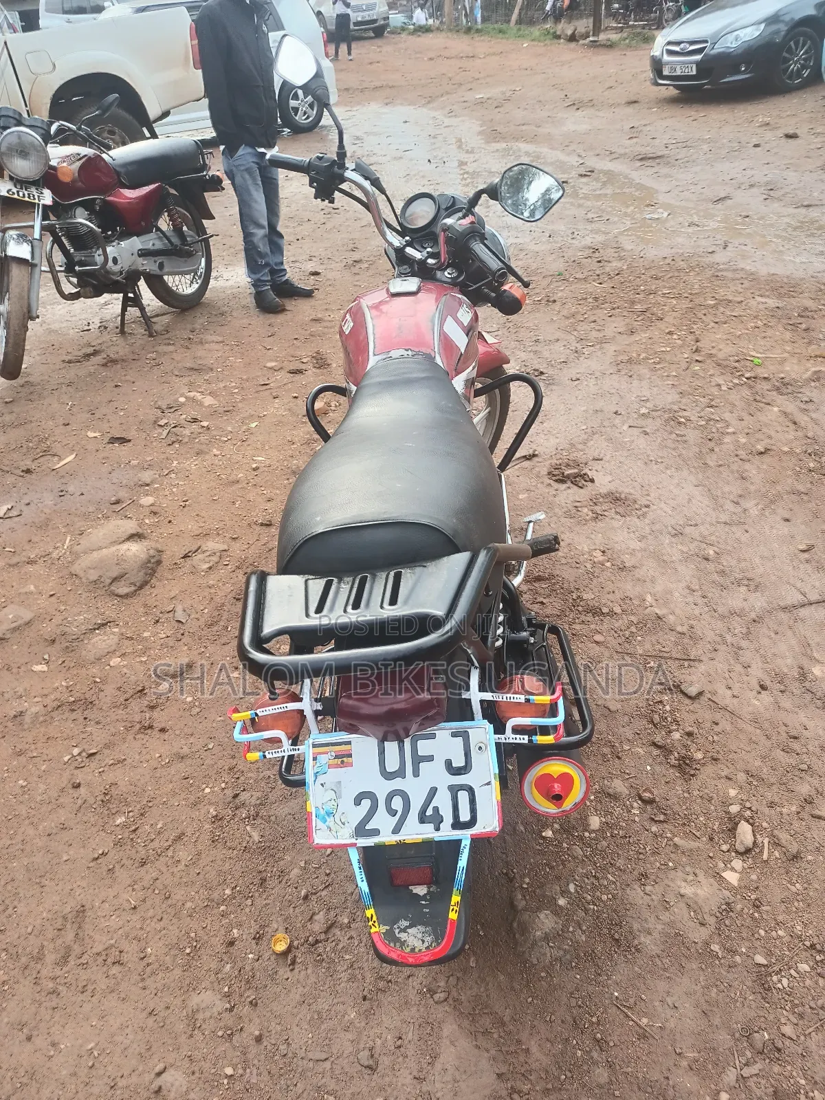 TVS HLX 125 2022 Red