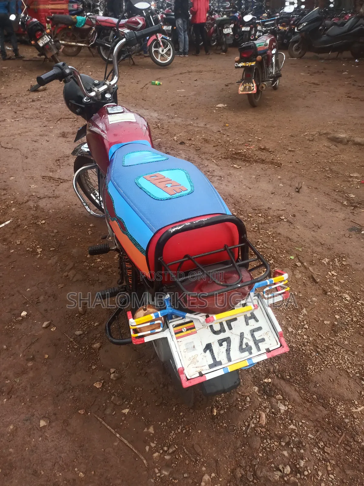 Bajaj Boxer 100 2022 Red