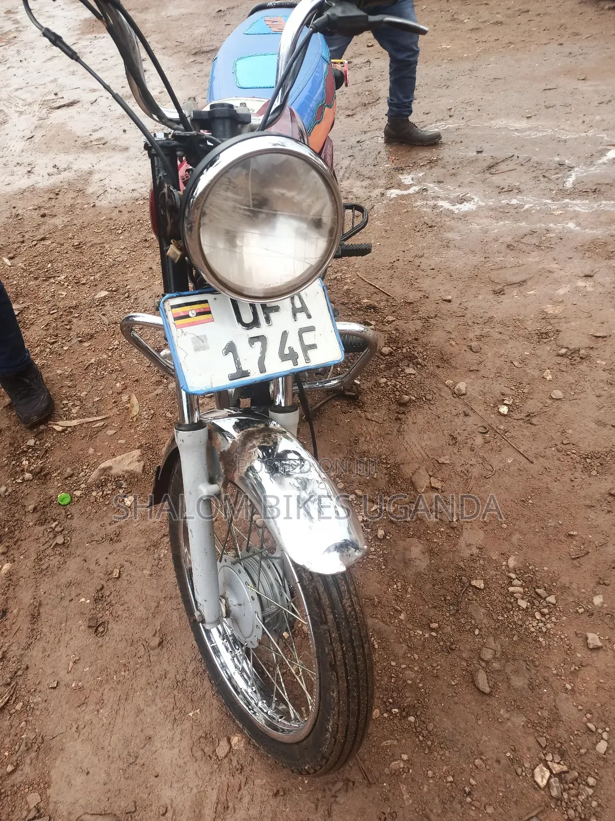 Bajaj Boxer 100 2022 Red