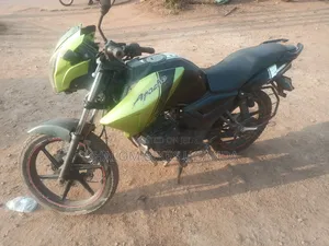 TVS Apache 160 4V 2019 Green