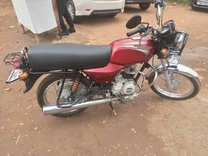 Bajaj Boxer 100 2023 Red