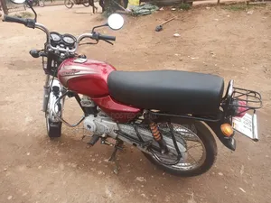 Bajaj Boxer 100 2023 Red