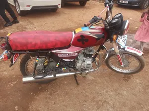 Bajaj Boxer 100 2023 Red