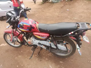 Bajaj Boxer 125 2022 Red