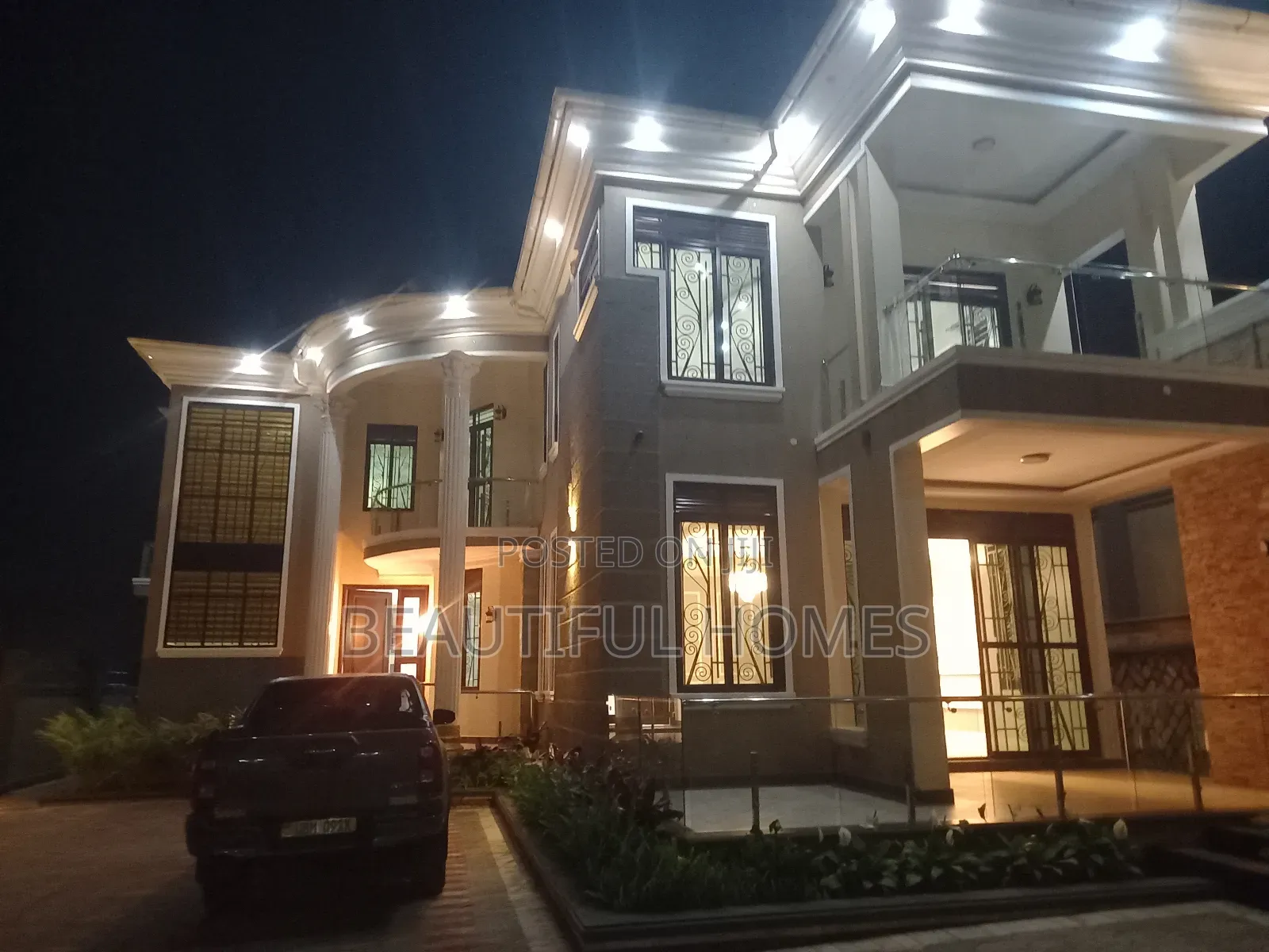 Furnished 7bdrm Mansion in Kira for sale