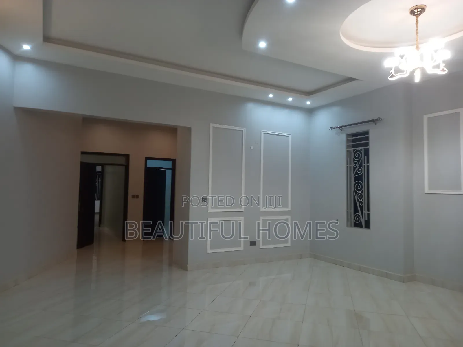 Furnished 7bdrm Mansion in Kira Corporate for sale