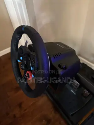 Logitech G29 Driving Force Racing Wheel and Pedals