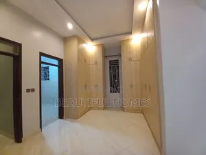Furnished 7bdrm Mansion in Kira Rich for sale