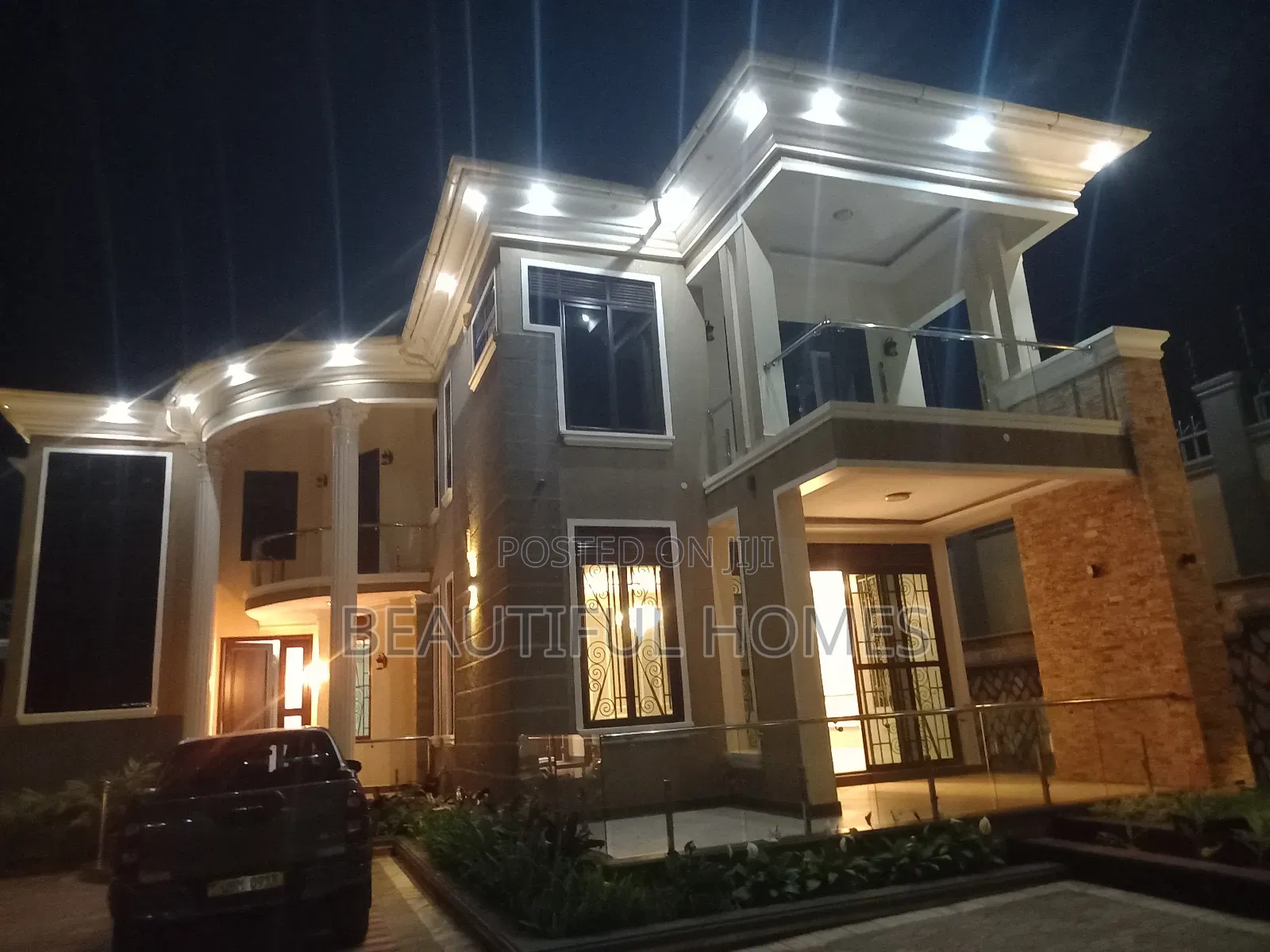 Furnished 7bdrm Mansion in Kira Rich for sale