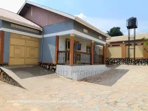 3bdrm House in Nansana Along for sale