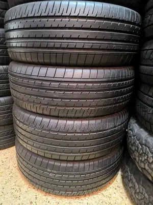 225 / 55 R18 Japan