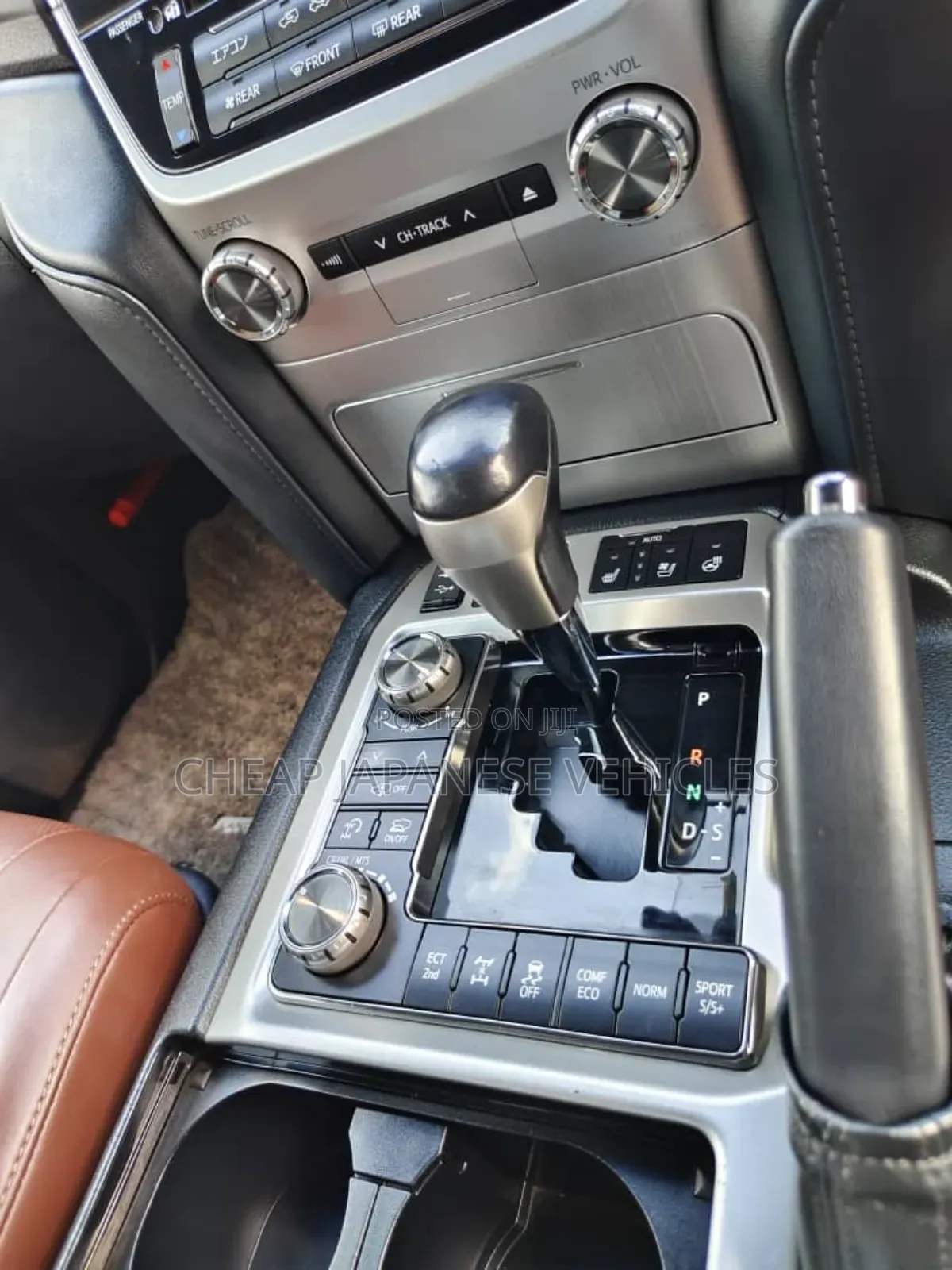 Toyota Land Cruiser 4.6 V8 ZX 2016 White