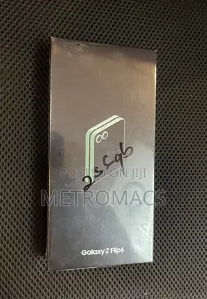 New Samsung Galaxy Z Flip6 256 GB Green