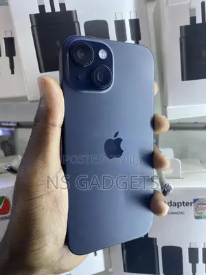 Photo - Apple iPhone 15 128 GB Black
