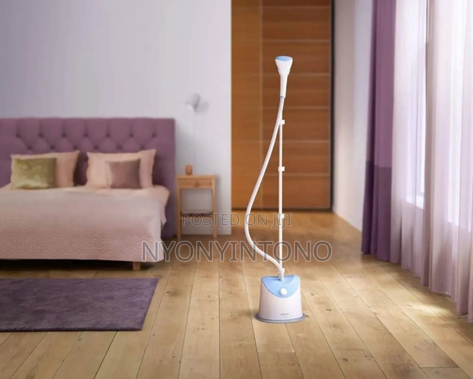 Phillips Garment Steamer With 2years Warranty.