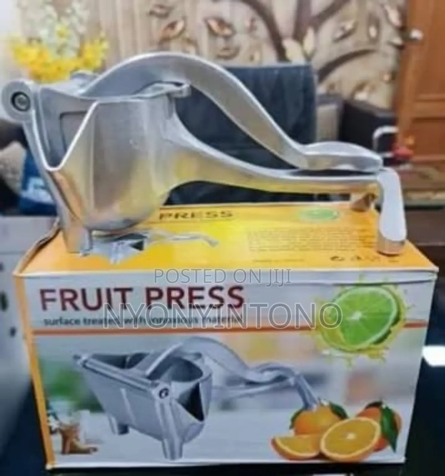 Hand Fruit Press Juicer.