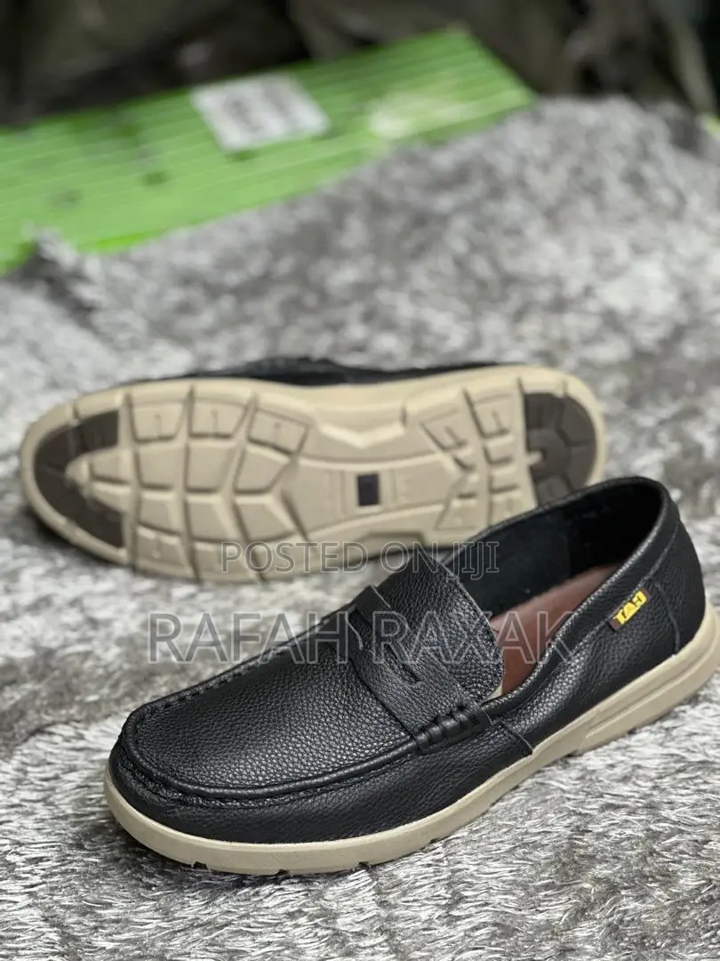 Original Black Cat Casual Premium Leather Low Light Moccasin