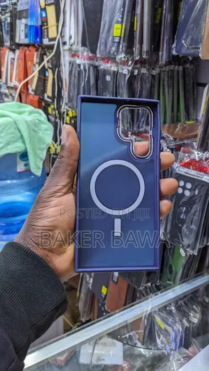 Photo - Galaxy S 22 Ultra Cases Available