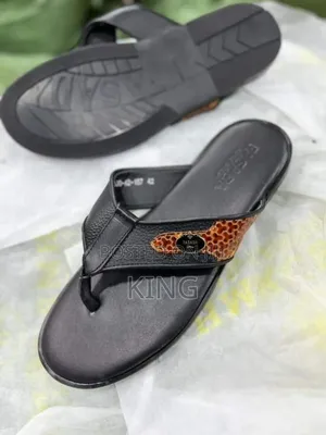 Dure Black Leather Casual Sandals