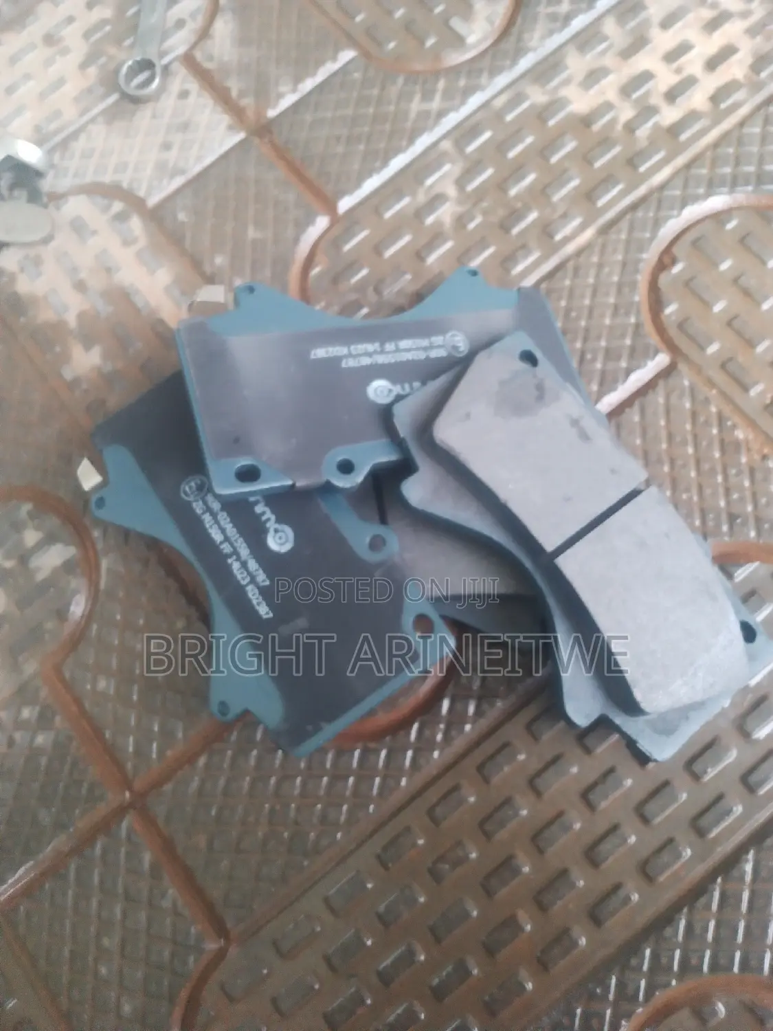 Brake Pads for Land Cruiser V8