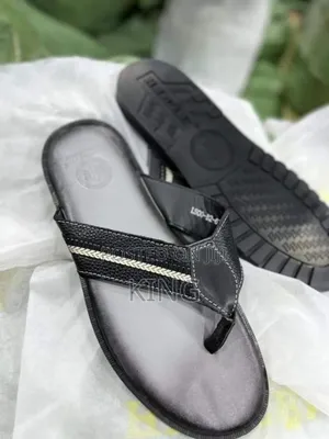 Leather Men's Casual Sandals. Black