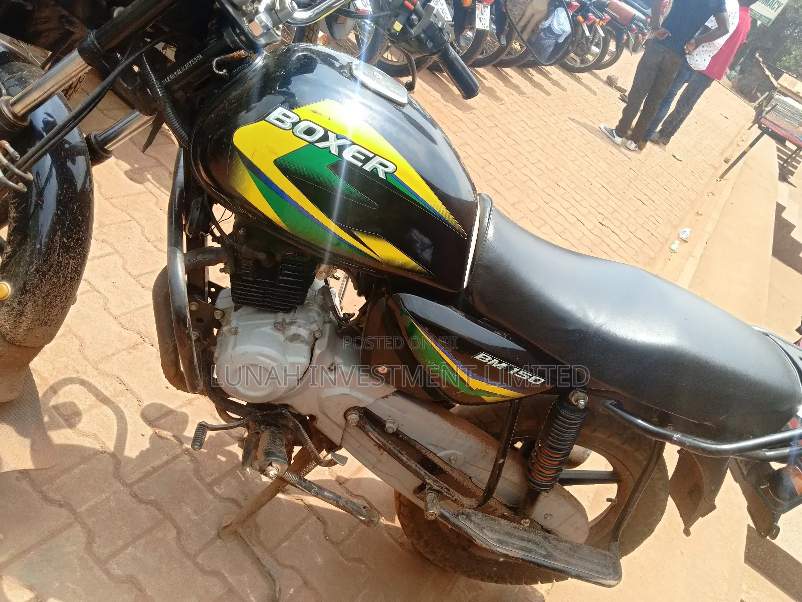 Bajaj Boxer 150 UG 2023 Black