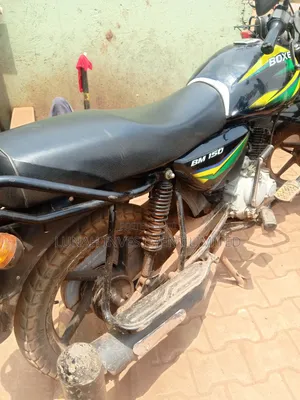 Bajaj Boxer 150 UG 2023 Black