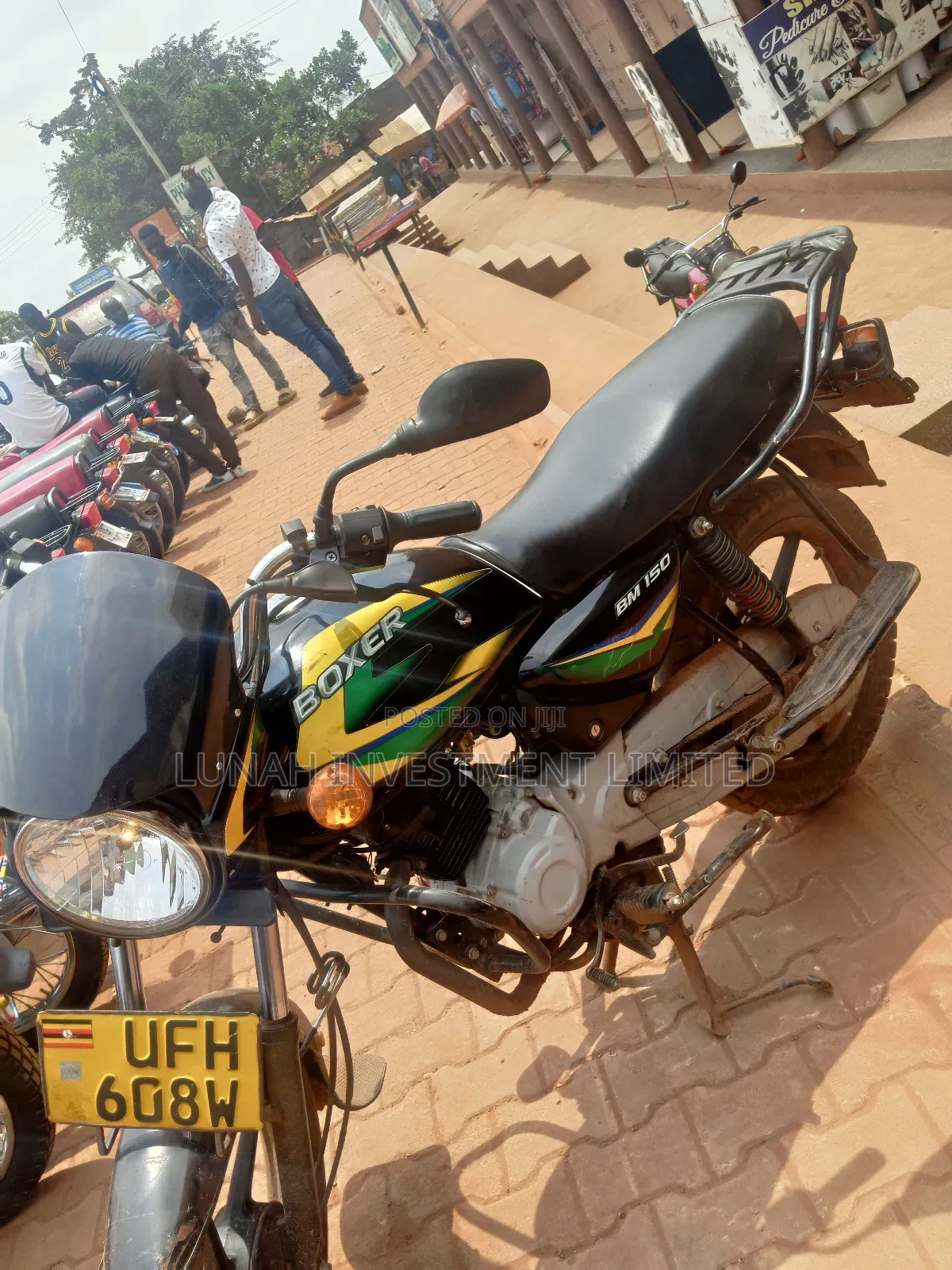 Bajaj Boxer 150 UG 2023 Black