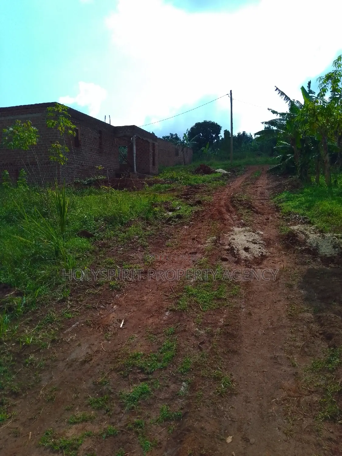 Plot for Sale Wakiso Sanda LC Mende Road