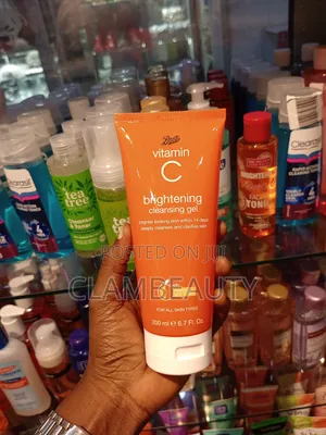 Boots Vitamin C Brightening Cleansing Gel 200ml