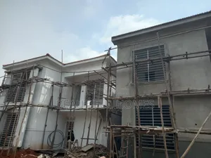 Furnished 4bdrm Duplex in Kira Posh for sale