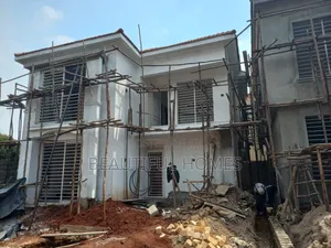 Furnished 4bdrm Duplex in Kira Posh for sale