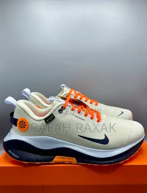 Nike React Infinity Run 4 Goretex Light Running Sneakers