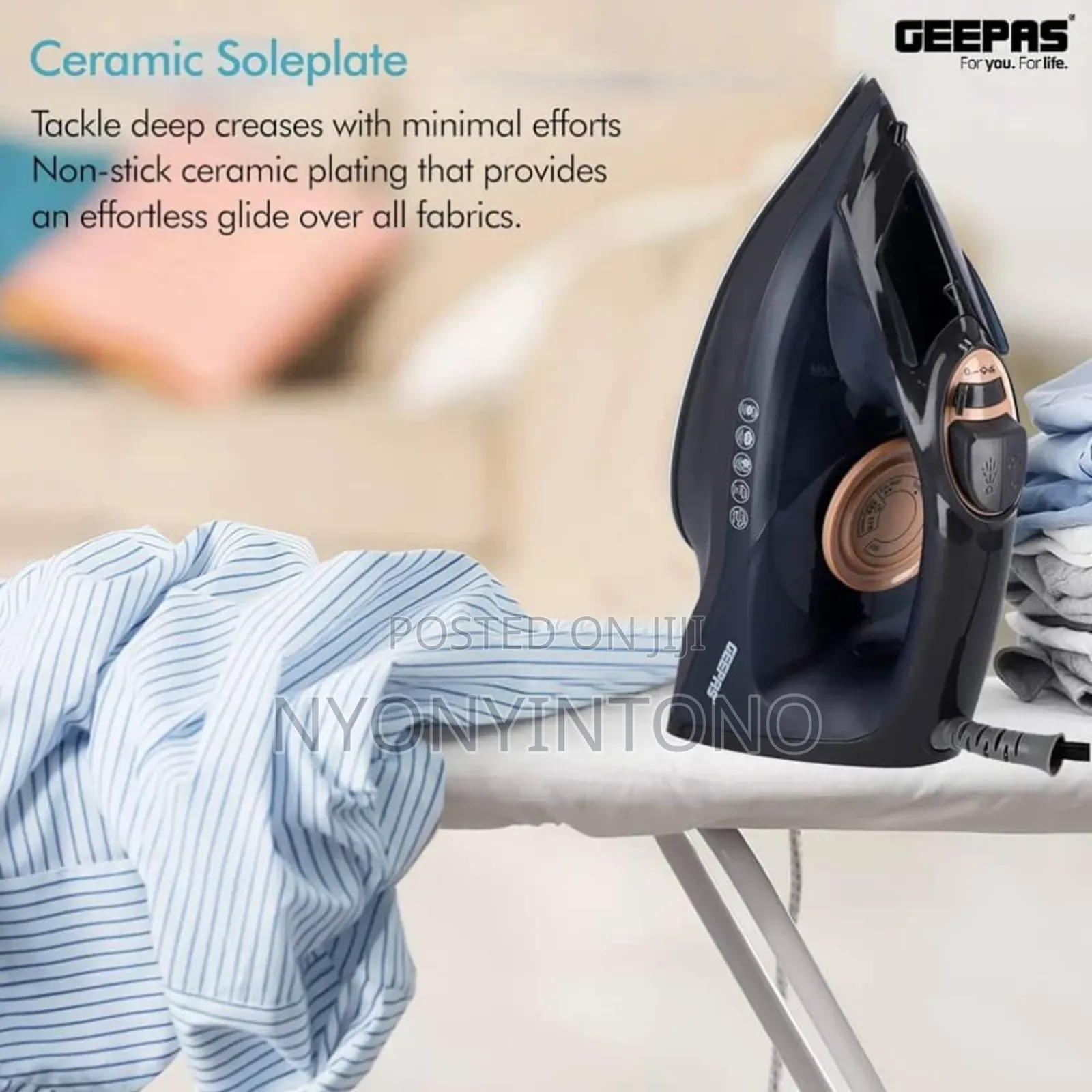 Geepas High Quality Ceramic Steam Iron.