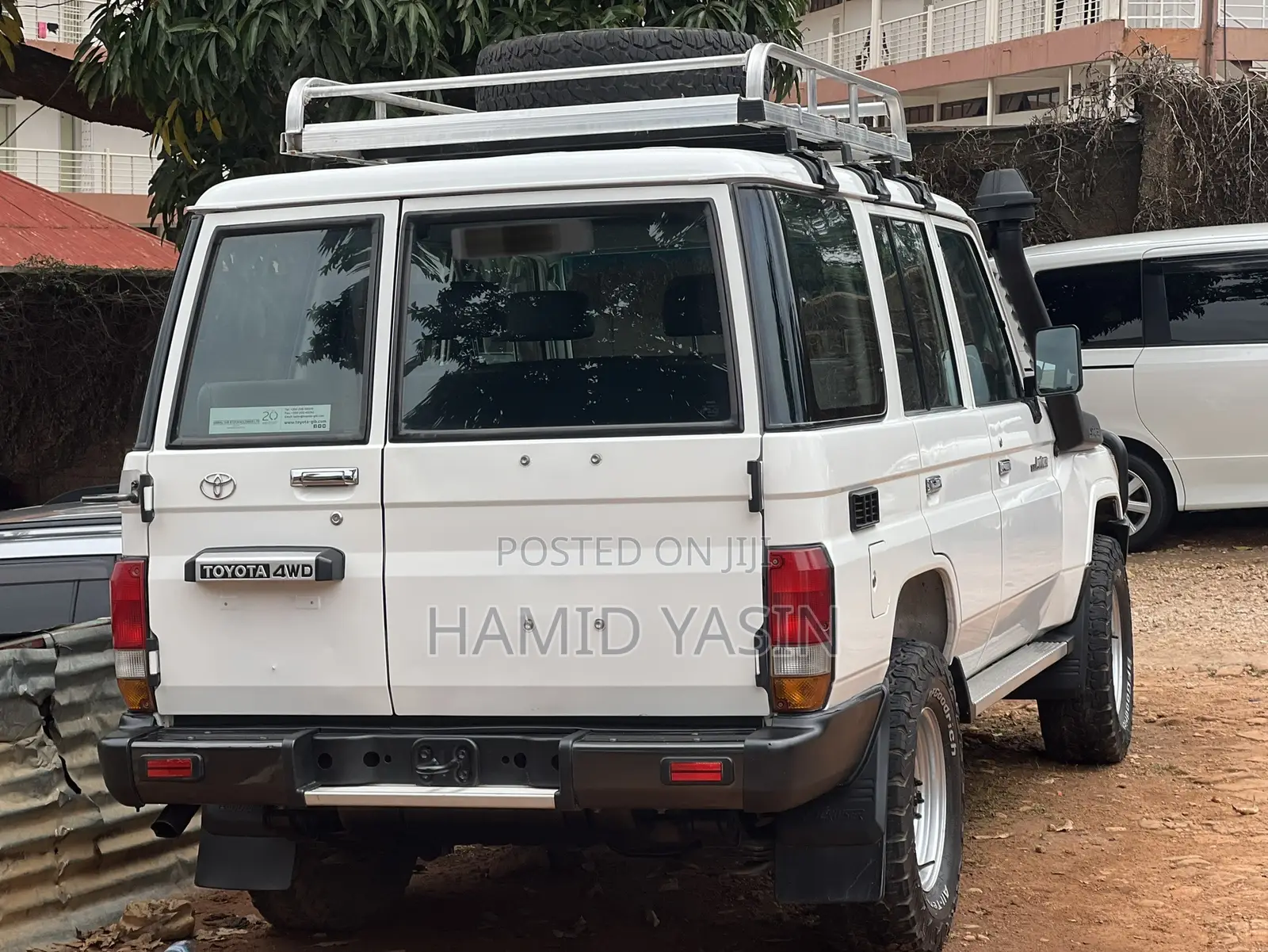 Toyota Land Cruiser 2017 White