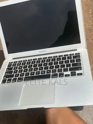 New Laptop Apple MacBook Air 4GB Intel Core I5 SSD 128GB