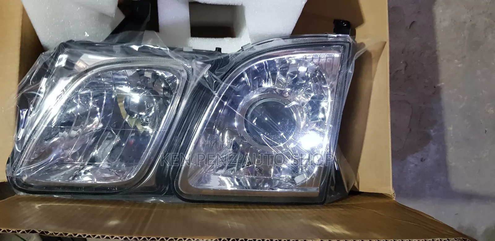 Headlamps for Landcruiser Signus/ 100