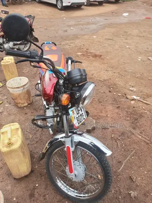 Bajaj Boxer 2023 Red