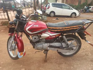 TVS HLX 125 2020 Red