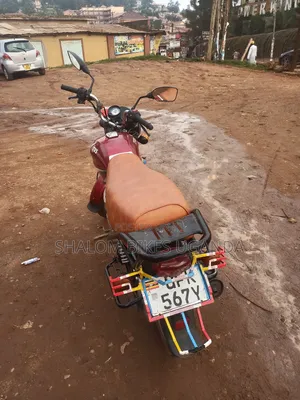 TVS HLX 125 2022 Red
