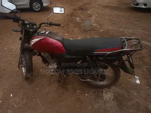 Yamaha Crux 2018 Red