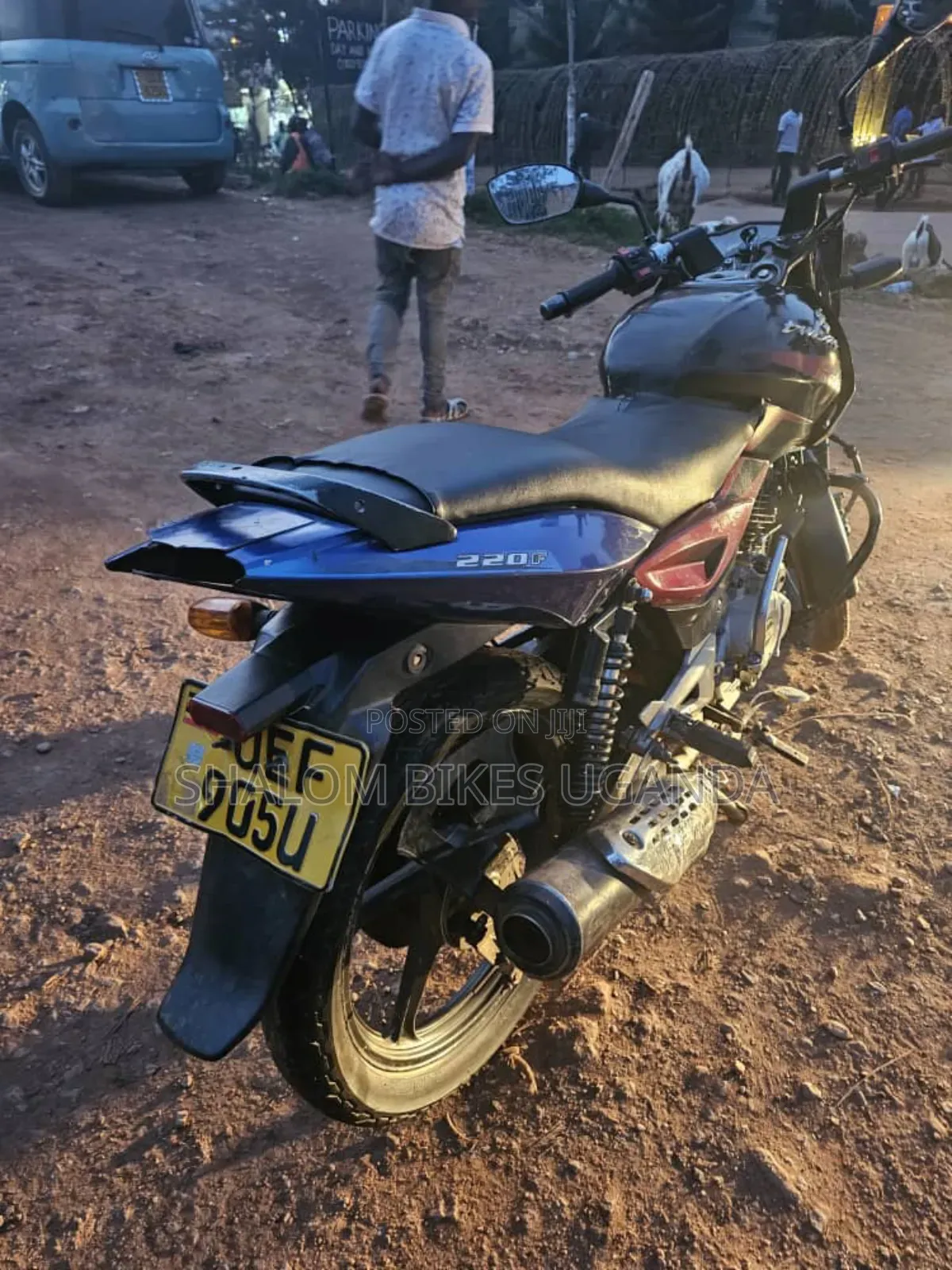 Bajaj Pulsar 220 F 2017 Black