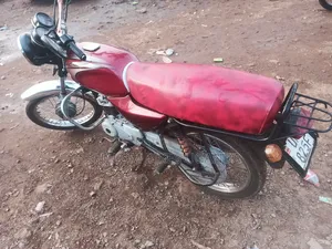 Bajaj Boxer 2022 Red
